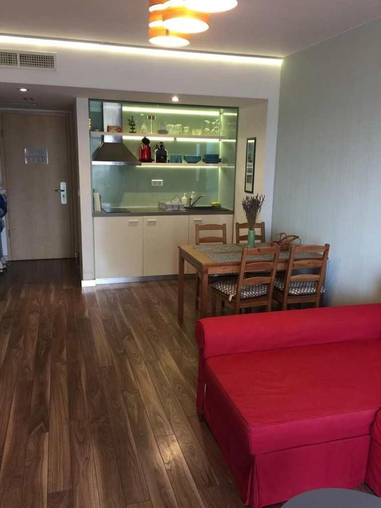 Ferienwohnung Azur Apartman Velence Exterior foto